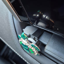Load image into Gallery viewer, Turtle Car Diffuser | Green Turtle Boxed Car Vent Fragrance Essential Oil Diffuser