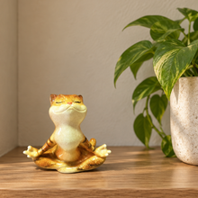 Load image into Gallery viewer, Meditating cat statue ceramic ornament - cat lovers gift 