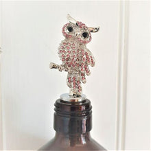 Load image into Gallery viewer, Our beautiful pink owl bottle stopper is there perfect gift for owl lovers. Pop this beautiful owl into your display bottle on the bar, an opened bottle of wine or even the family glass water bottle for the table.  People generally consider owl as symbols of wisdom and knowledge, thanks to the endless owl mythology and folklore references. Owl symbolism can also mean transition and time.